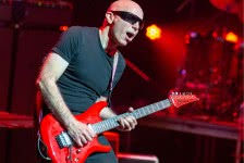 Фото Joe Satriani "Nineteen Eighty"