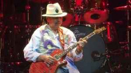 Фото Carlos Santana перенес выступления