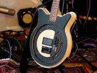 Фото Механическая электрогитара Circle Guitar