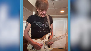 Фото Richie Sambora is Ready to Rock!
