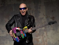 Фото Joe Satriani о попытках сыграть Ван Халена