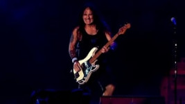 Фото Steve Harris: «Ничто не сравнится с живым выступлением»