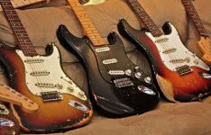 Фото Fender Black Strat Дэвида Гилмора продали за $3 975 000