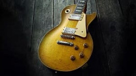 Фото Bernie Marsden продаёт Gibson “The Beast”