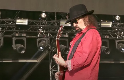 Фото Гитаристу LYNYRD SKYNYRD провели операцию на сердце