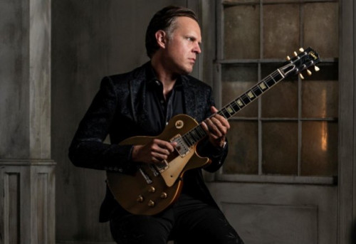 Фото JOE BONAMASSA "The Heart That Never Waits"