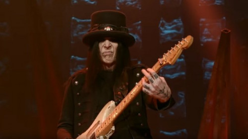 Фото Mick Mars готовит новый альбом