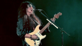 Фото YNGWIE MALMSTEEN: «Только я могу продавать своё!»