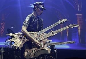 Фото Steve Vai: «Гитара — величайший инструмент в мире»
